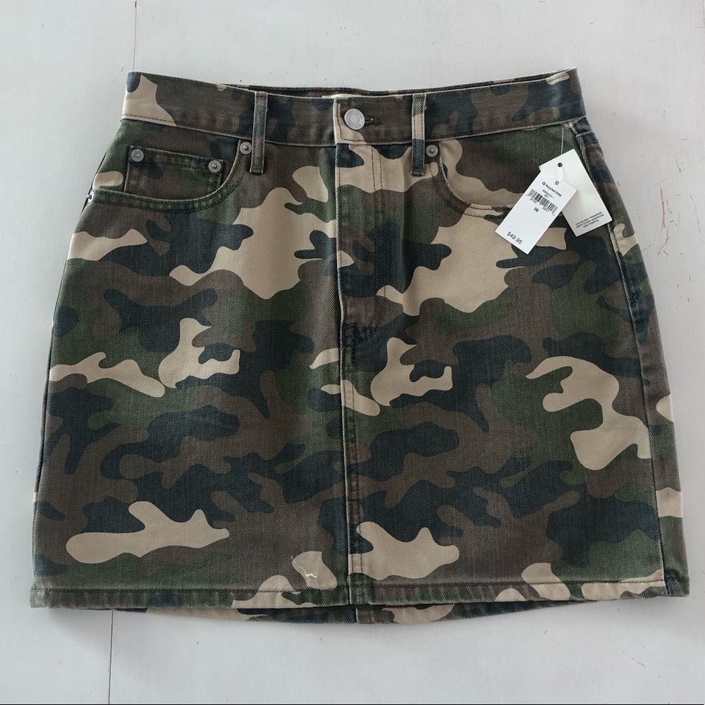 NWT Gap Camo skirt